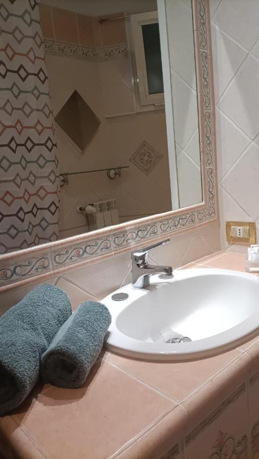 Domus Vacanze Romane Buitenkant foto